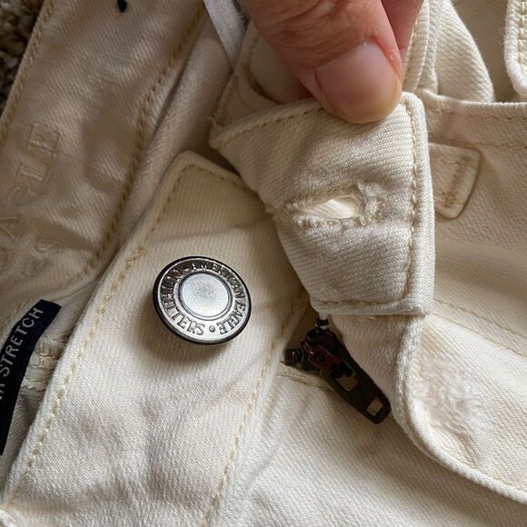 American Eagle Jeans Stretch Jegging Distressed Cream Womens Size 2 - Picture 7 of 10